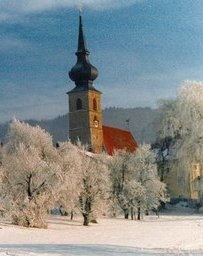 Pfarrkirche im Winter.jpg