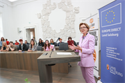 "Get involved!". LTP Brigitta Pallauf begrüßte 60 Jugendliche aus 20 EU-Ländern zur Diskussion über die Zukunft Europas im Chiemseehof.